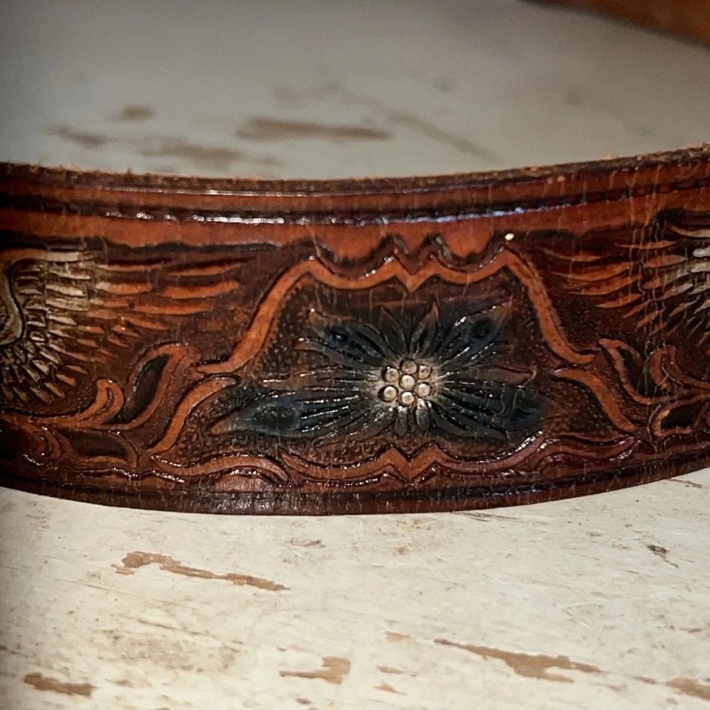 Montana hand painted Bear Belt Buckle & tooled Eagle leather belt